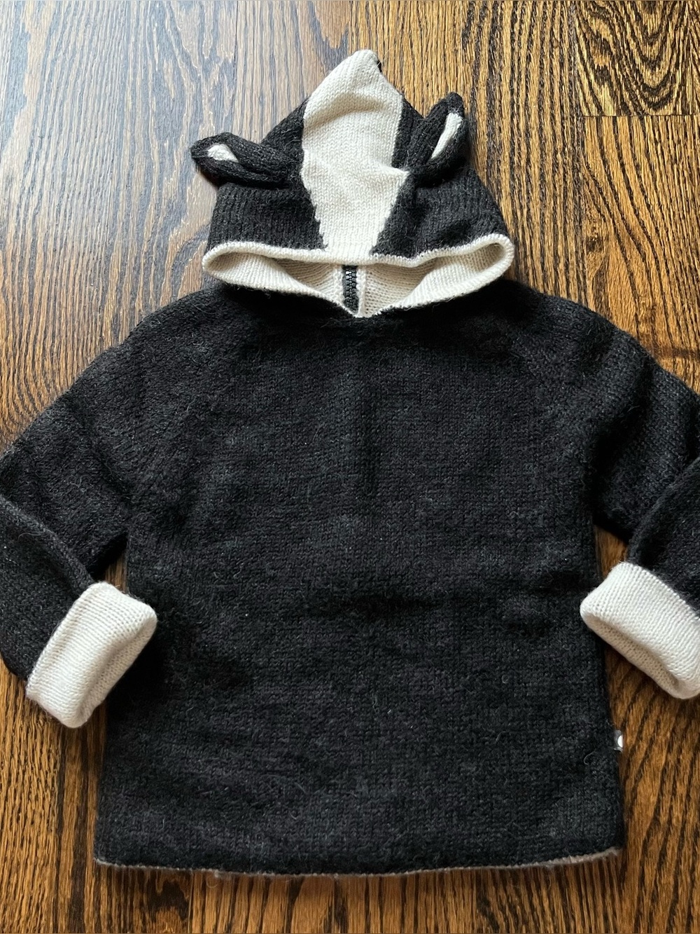 Oeuf Skunk Hooded Alpaca Sweater (2-3Y)